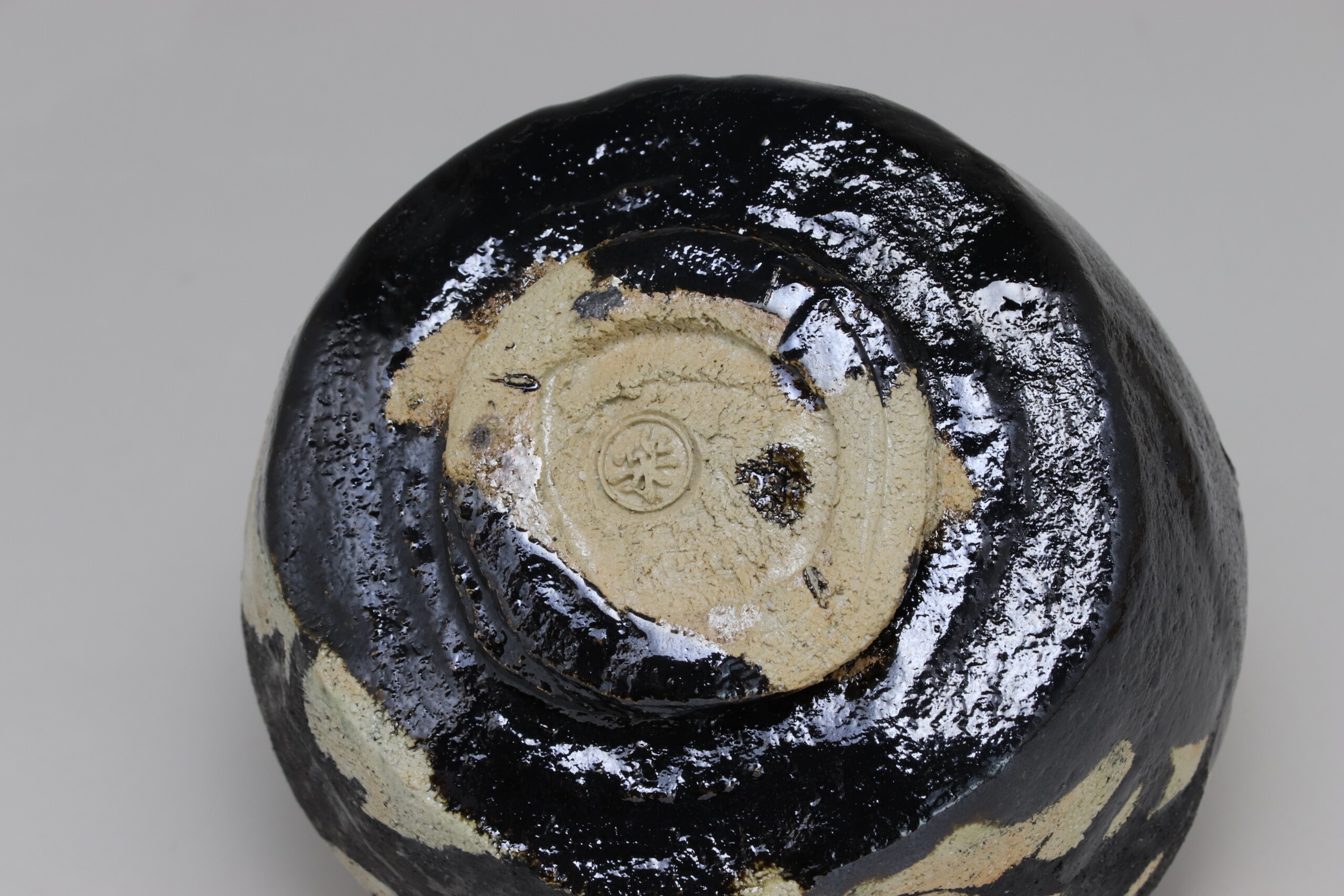 close up of artist seal