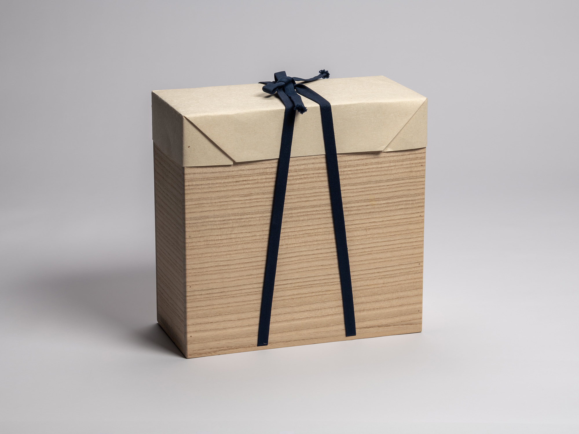 What is the SEO optimized alt description for this image of a ceramic sculpture entitled Ring by...