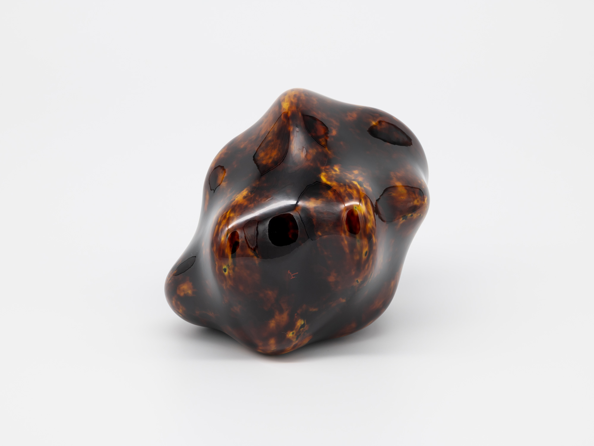 A small, freestanding contemporary lacquer sculpture titled Untitled (tangled) by Genta Ishizuka,...